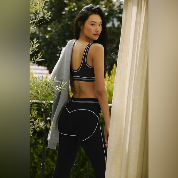 Alo Yoga Airbrush High-Waist Heart Throb Legging Black/White - Picture 1 of 14